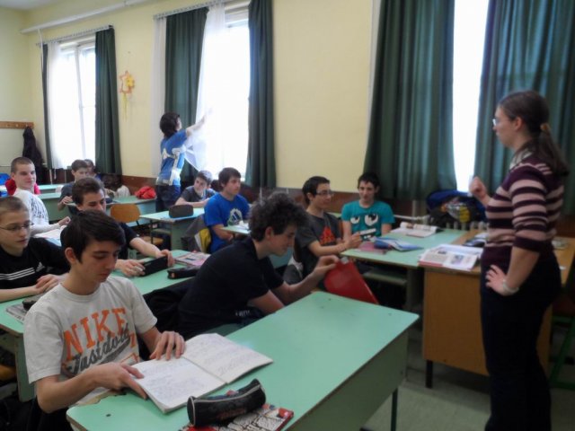 bga-12-ha-01-0826-szfvar-iskola-bemutato eloadas-56